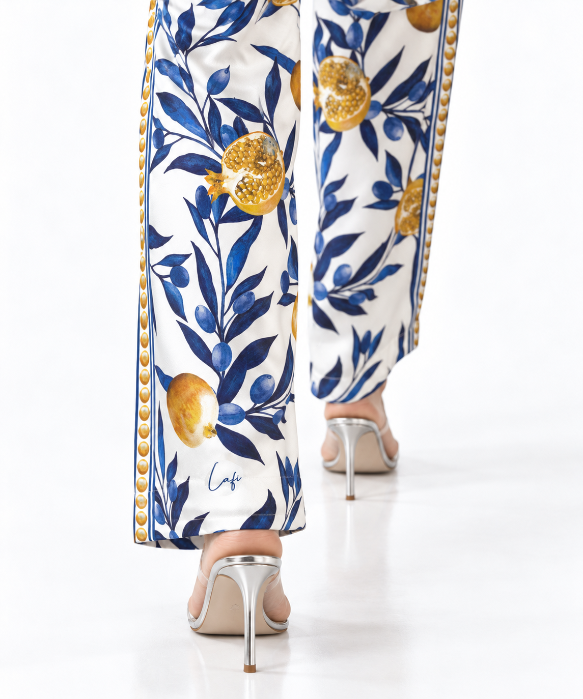 Women's Statement Printed Pyjama-Style Set – White & Blue